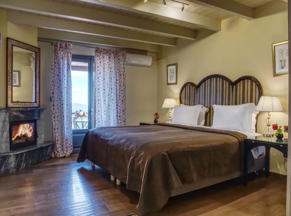 Aegli Arachova Hotell Eksteriør bilde
