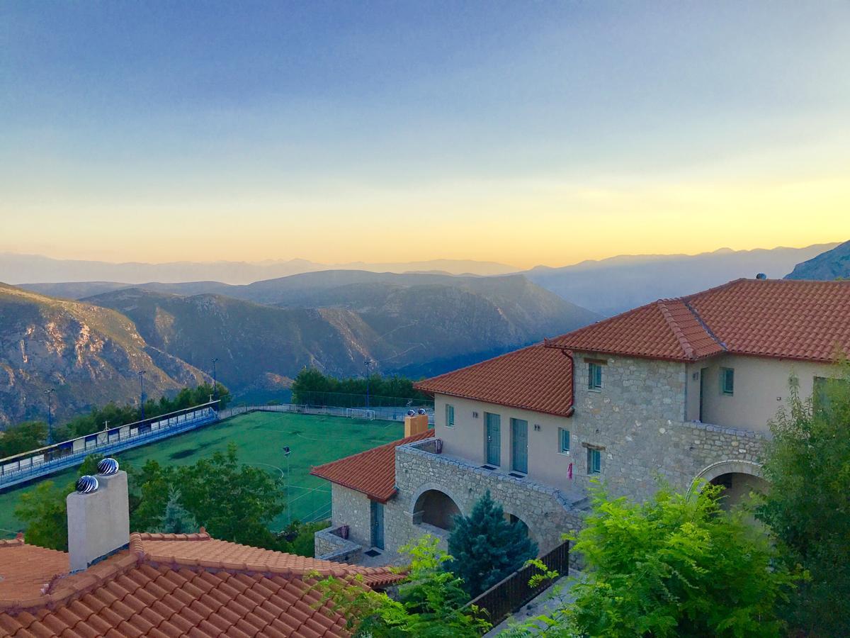 Aegli Arachova Hotell Eksteriør bilde
